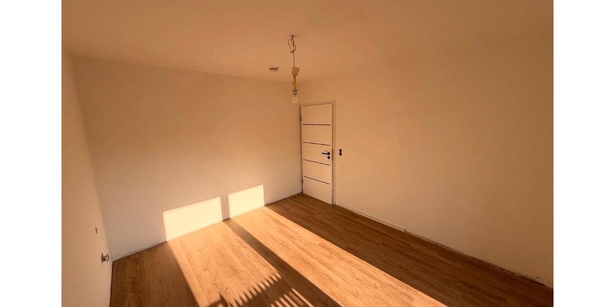 Erdgeschoßwohnung Eisenberg (Pfalz) - 3 Zimmer, 60 m&sup2;, 780&euro; | Angebot:26381947