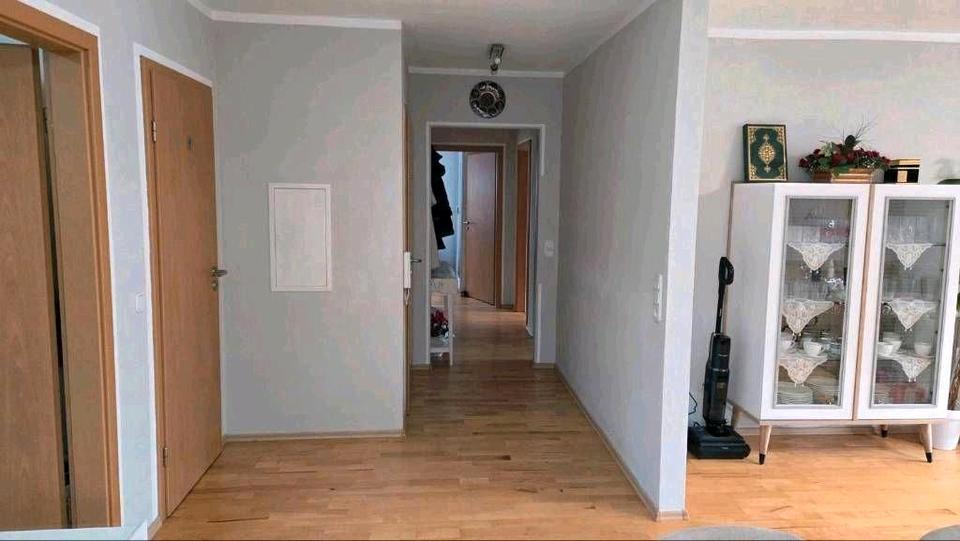 Etagenwohnung Vellmar - 4 Zimmer, 95 m&sup2;, 270.000&euro; | Angebot:27078121