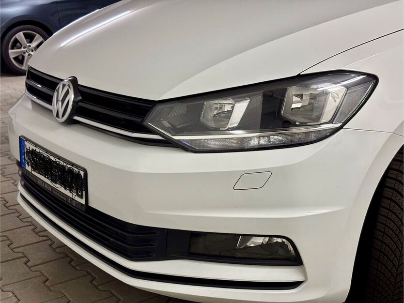 VW Touran 71.500 km 16.200 € Villingen-Schwenningen 78052