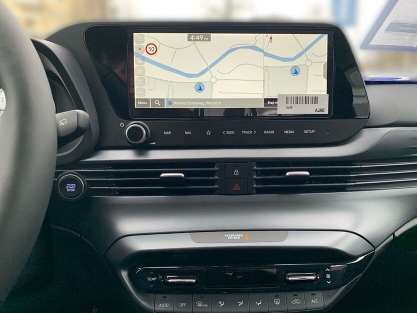 i20