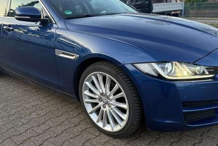 Jaguar XE 216.517 km 13.999 &euro; Duisburg 47179