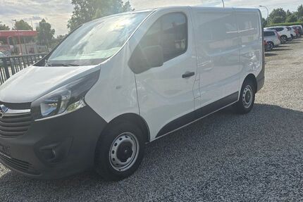 Opel Vivaro 136.000 km 11.950 &euro; Neuruppin 16816