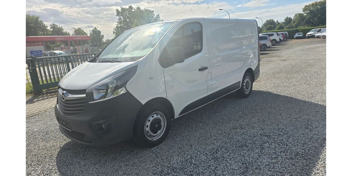 Opel Vivaro 136.000 km 11.950 &euro; Neuruppin 16816