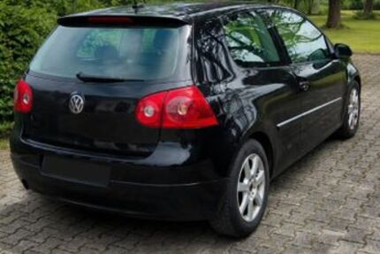 VW Golf 218.000 km 2.850 &euro; Postmünster 84389