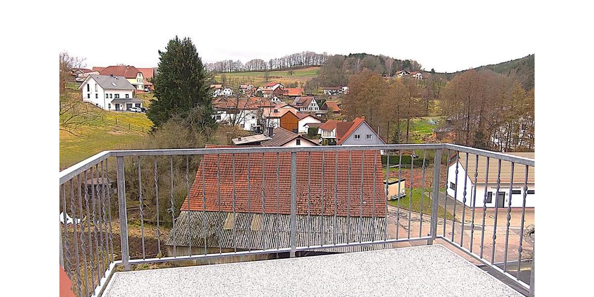 Dachgeschoßwohnung Oberzent - 3.5 Zimmer, 100 m&sup2;, 780&euro; | Angebot:24466563