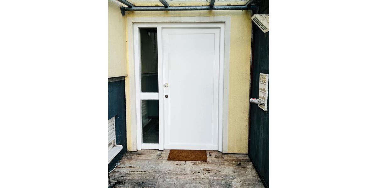 Etagenwohnung Metzingen - 5.5 Zimmer, 135 m&sup2;, 1.490&euro; | Angebot:25436796