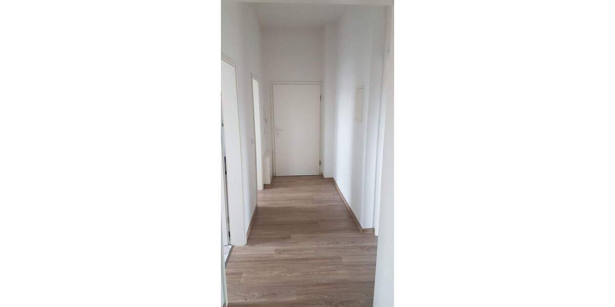 Etagenwohnung Arnsdorf - 2 Zimmer, 74 m&sup2;, 146.000&euro; | Angebot:24811284