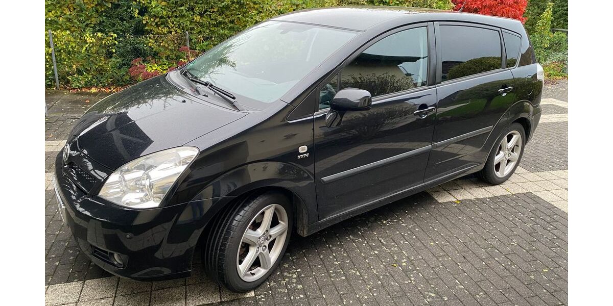 Toyota Corolla Verso 222.000 km 3.650 &euro; Porta Westfalica 32457