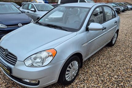 Hyundai Accent 89.351 km 3.990 &euro; Schönebeck 39218