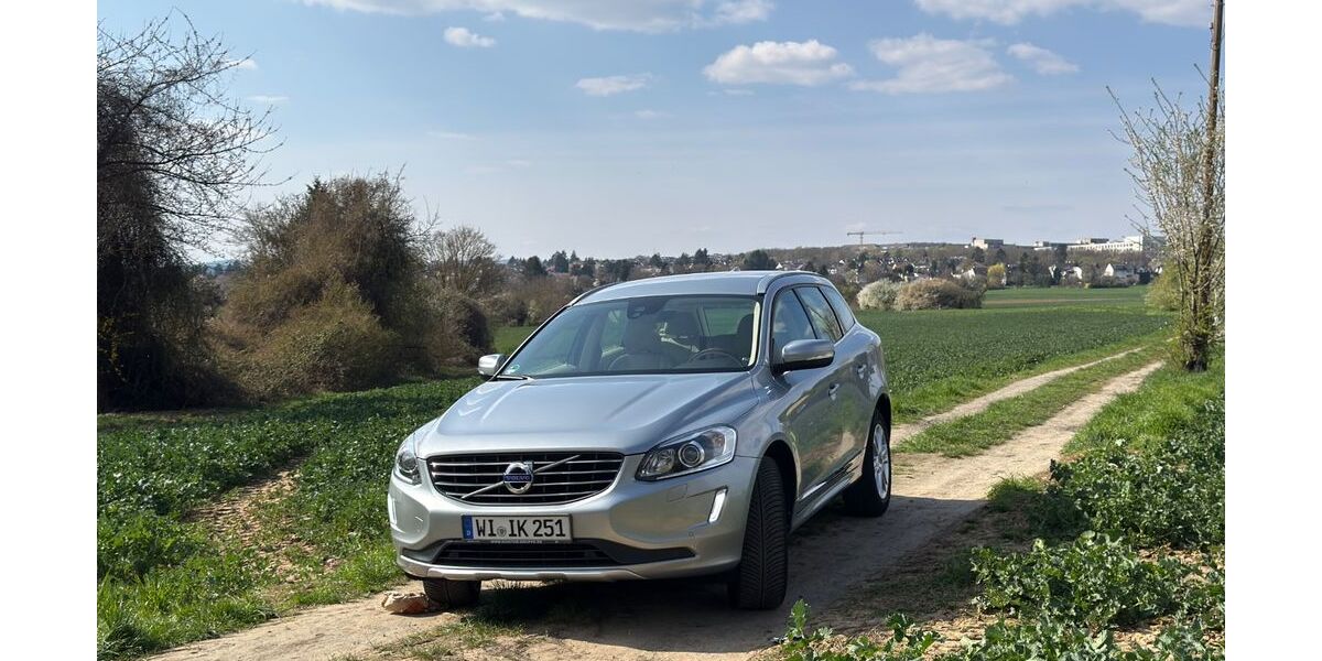 Volvo XC60 136.000 km 17.999 &euro; Wiesbaden 65199