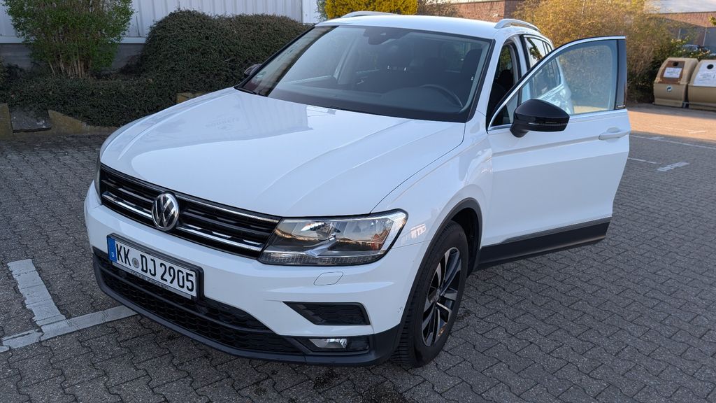 VW Tiguan 81.000 km 20.800 &euro; Brüggen 41379