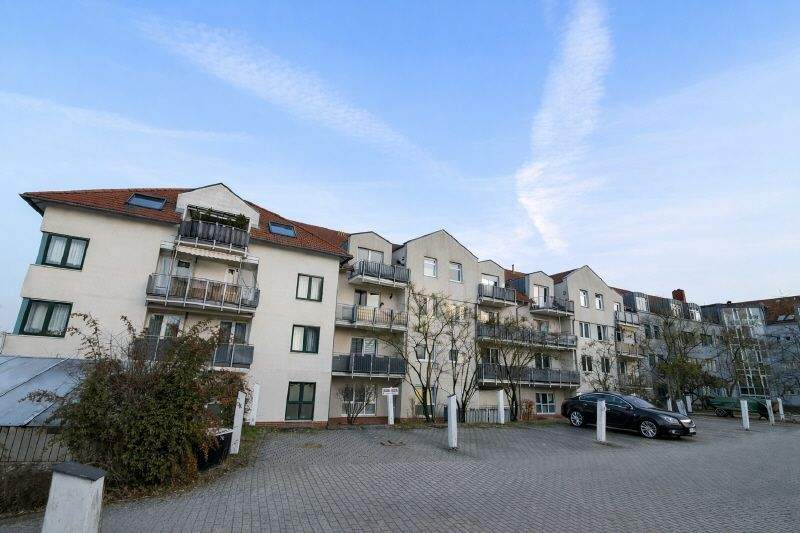 Etagenwohnung Dresden Niedersedlitz - 3 Zimmer, 73 m&sup2;, 160.000&euro; | Angebot:25601124