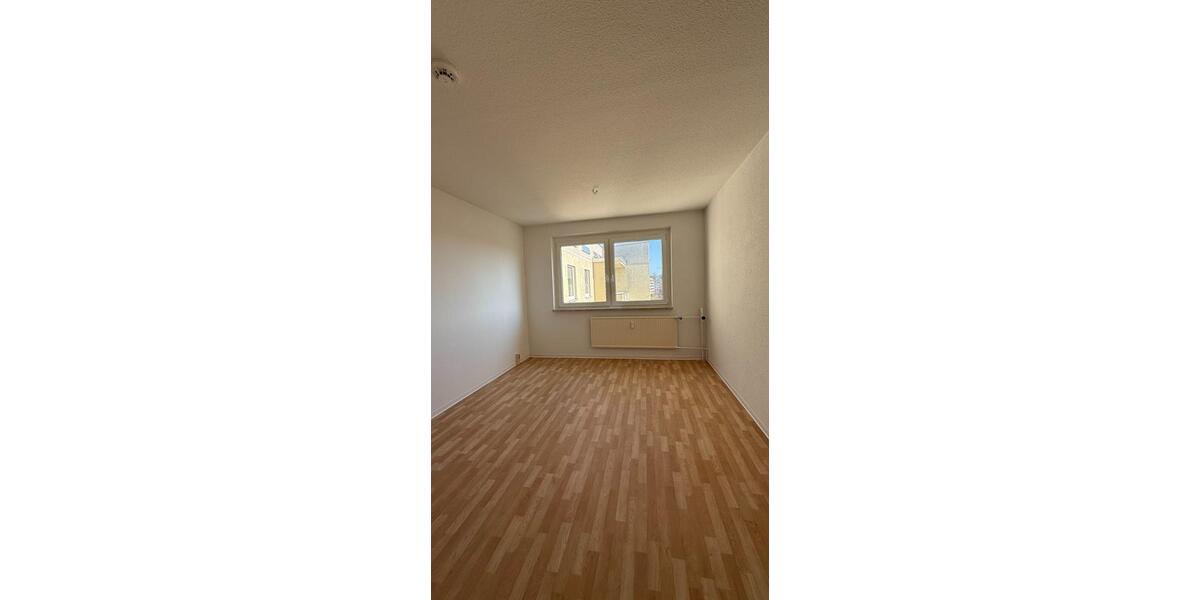 Etagenwohnung Blankenhain - 3 Zimmer, 68 m&sup2;, 410&euro; | Angebot:25440864