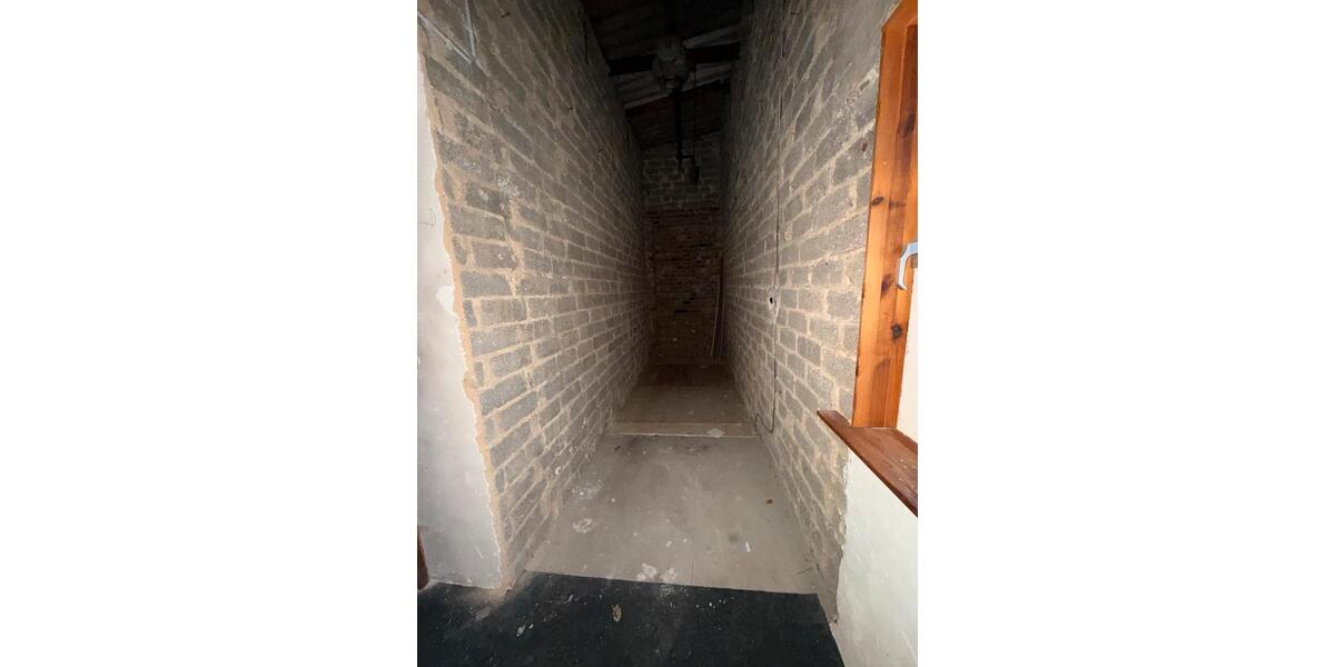 Attraktive Gewerbefläche (65 m²) zimmer