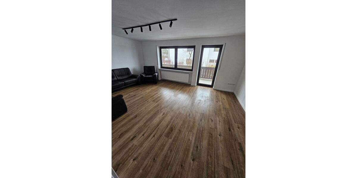 Etagenwohnung Cham Chammünster - 4 Zimmer, 110 m&sup2;, 260.000&euro; | Angebot:25732262
