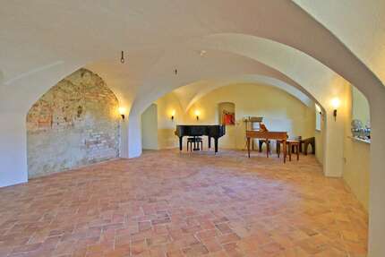 Haus Vierkirchen OT Arnsdorf Arnsdorf - 10 Zimmer, 475 m&sup2;, 399.000&euro; | Angebot:19683593