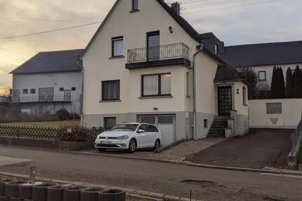 Haus Mastershausen - 5 Zimmer, 130 m&sup2;, 1.000&euro; | Angebot:25957926