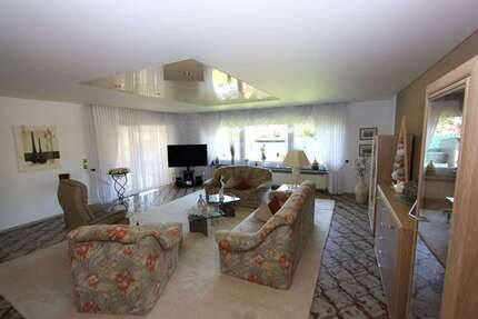 Haus Friedberg - 7 Zimmer, 214 m&sup2;, 699.000&euro; | Angebot:26889615