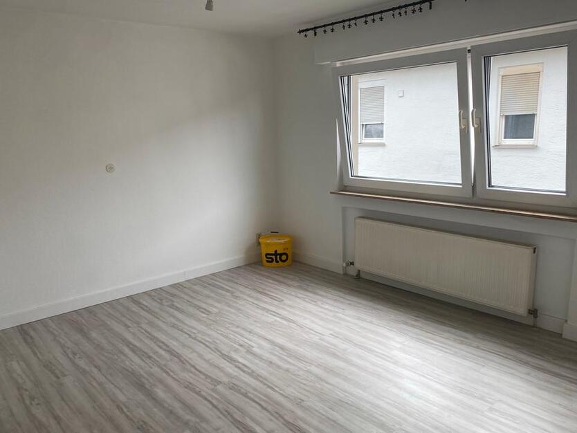 Lichtdurchflute 2-Zimmerwohnung frisch renoviert Schorndorf zimmer