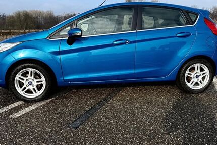Ford Fiesta 93.819 km 6.400 &euro; Silz 76857