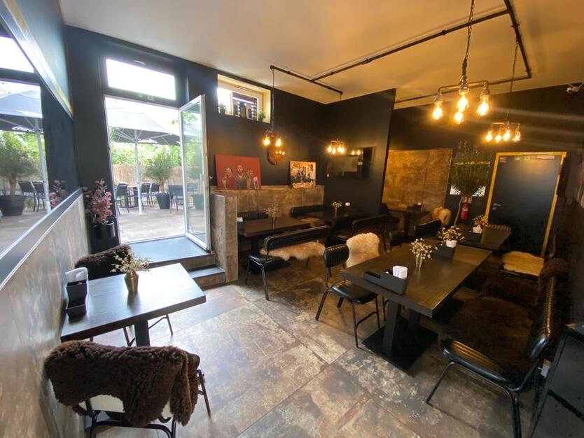 Exklusive Gelegenheit: Das legendäre „Kobés“ abzugeben zimmer