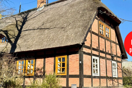 HORN IMMOBILIEN ++ tolles Reetdach-Fachwerkhaus in Alt Rehse bei Neubrandenburg, Denkmalschutz - Haus Alt Rehse Alt Rehse | Angebot:26225814