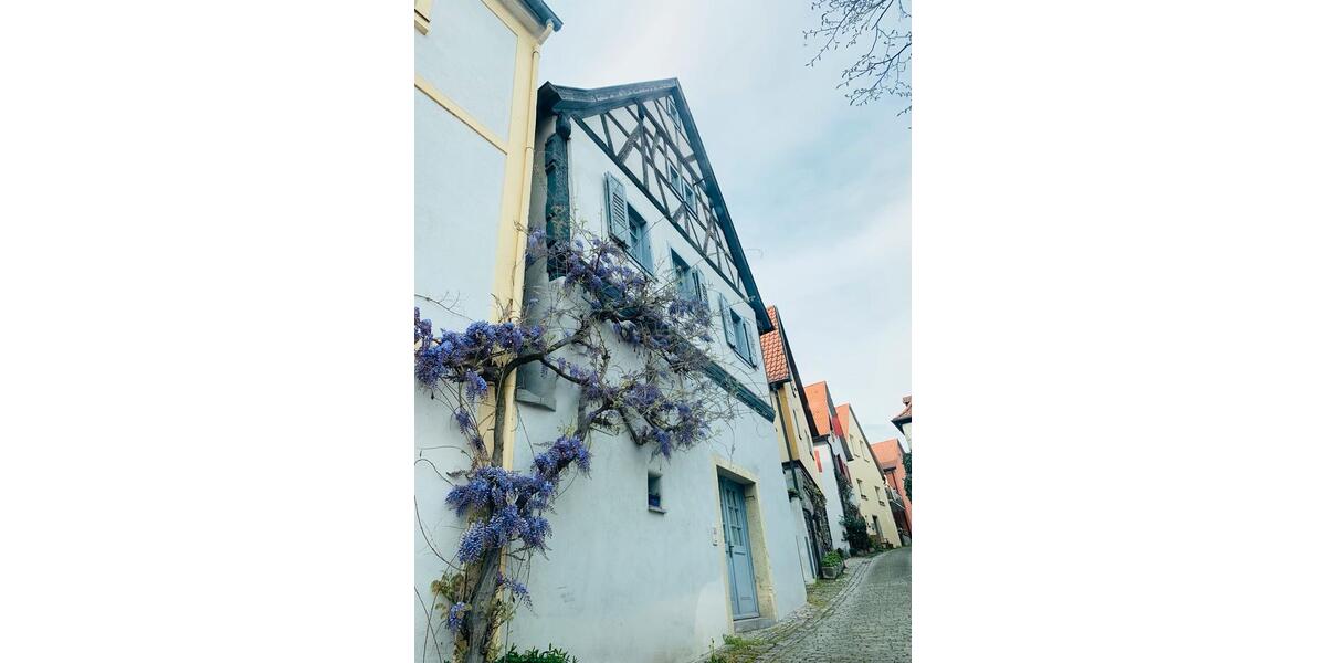 Einfamilienhaus Albertshofen - 5 Zimmer, 142 m&sup2;, 1.450&euro; | Angebot:24666967