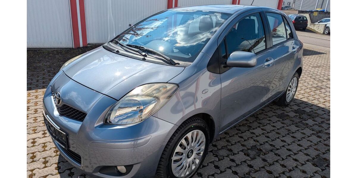 Toyota Yaris 67.000 km 6.490 &euro; Völklingen 66333