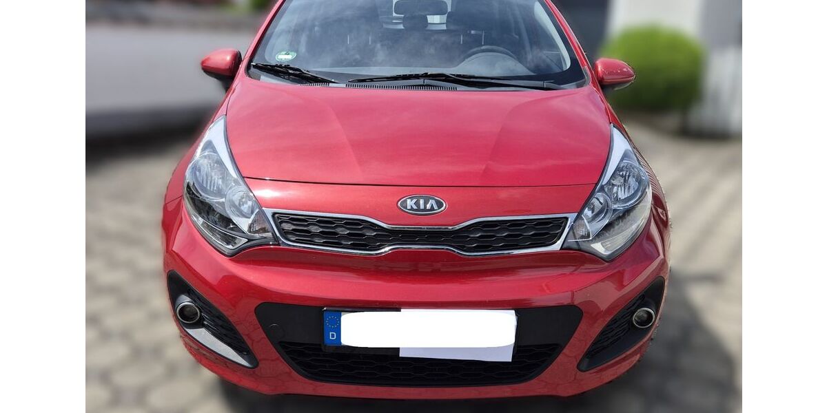 Kia Rio 132.000 km 4.900 &euro; Landshut 84028
