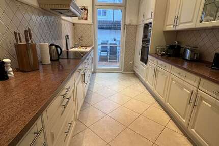 Wohnung zum Mieten in Castrop-Rauxel 1.250 € 130 m² 5 zimmer