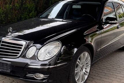 Mercedes-Benz E 200 164.000 km 11.250 € Urmitz 56220