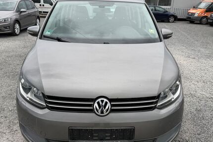 VW Touran 246.000 km 3.000 &euro; Graben Neudorf 76676