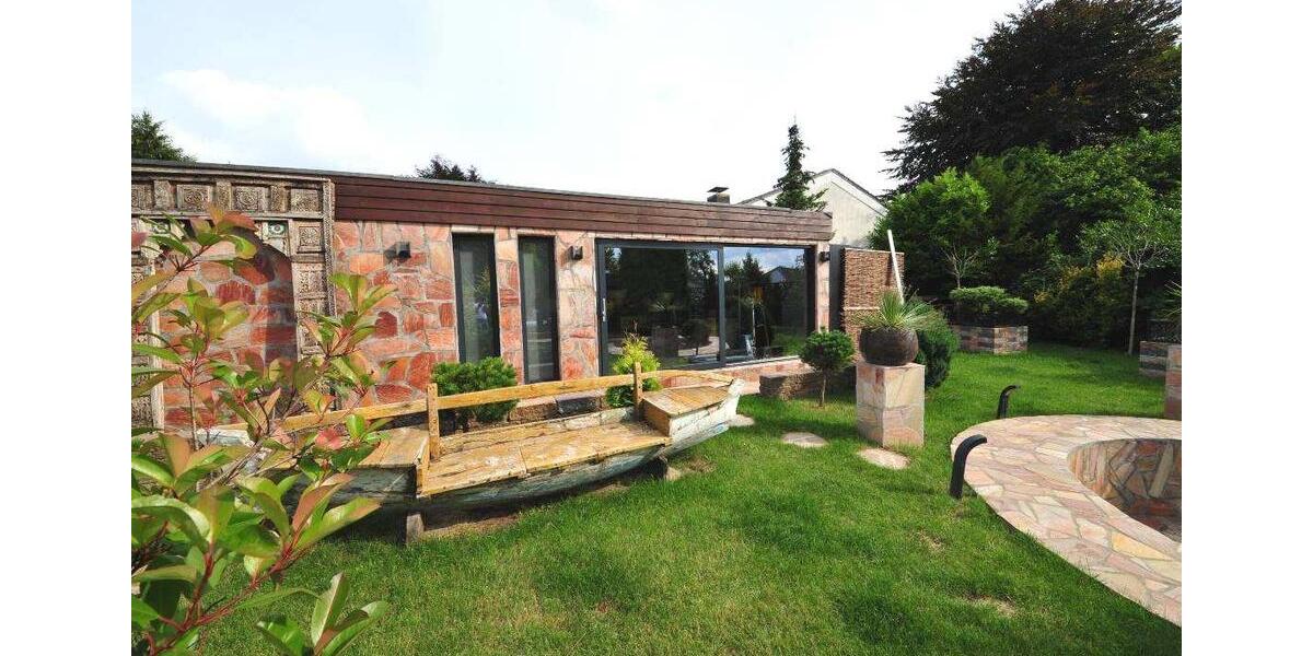 Einfamilienhaus Essen Stadtbezirk IX - 7 Zimmer, 307 m&sup2;, 300&euro; | Angebot:25396674