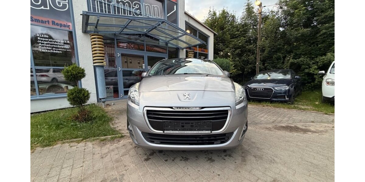 Peugeot 5008 SITZHEIZUNG LEDER AHK 117.000 km 6.499 &euro; Rudolstadt 07407