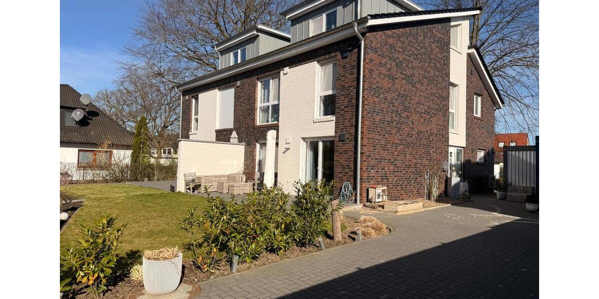 Doppelhaushälfte Stuhr - 6 Zimmer, 150 m&sup2;, 1.550&euro; | Angebot:25719708