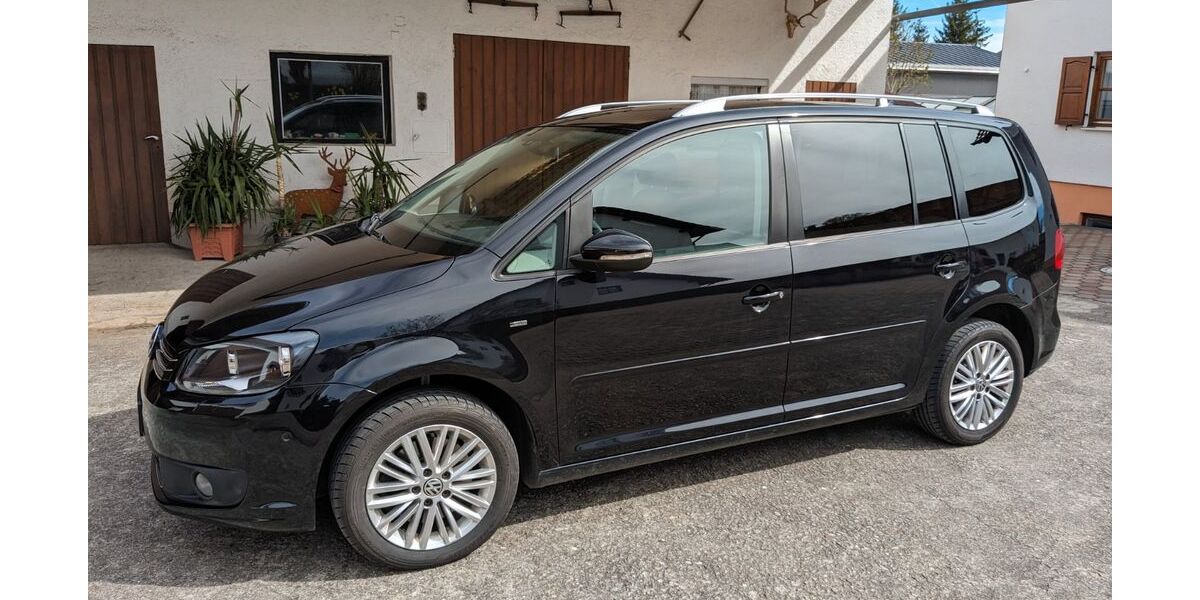 VW Touran 99.000 km 11.999 &euro; Aichach 86551