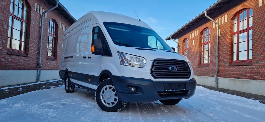 Ford Transit 118.074 km 17.800 &euro; Hamburg 21109