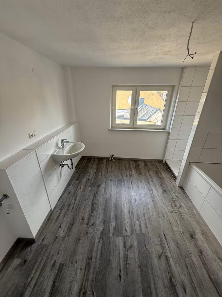 Erstbezug nach Sanierung - 3 Zimmer Wohnung in Waldsassen