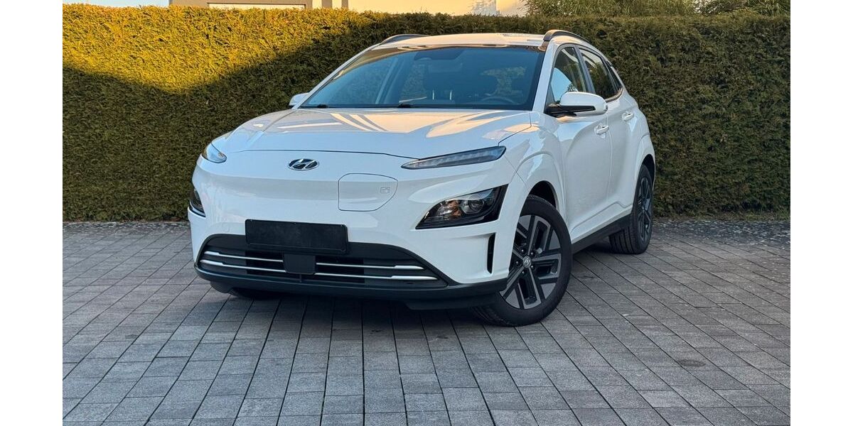 Hyundai KONA 23.000 km 18.400 &euro; Bad Lippspringe 33175