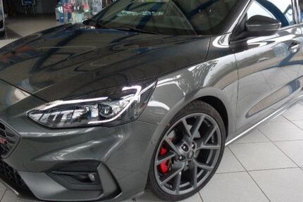 Ford Focus 81.350 km 24.650 &euro; Triptis 07819