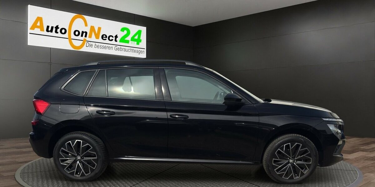 Skoda Kamiq 1.0 TSi Selection Black *Sitzhzg/Kamera/LED/ 11.195 km 21.490 &euro; Bamberg 96052