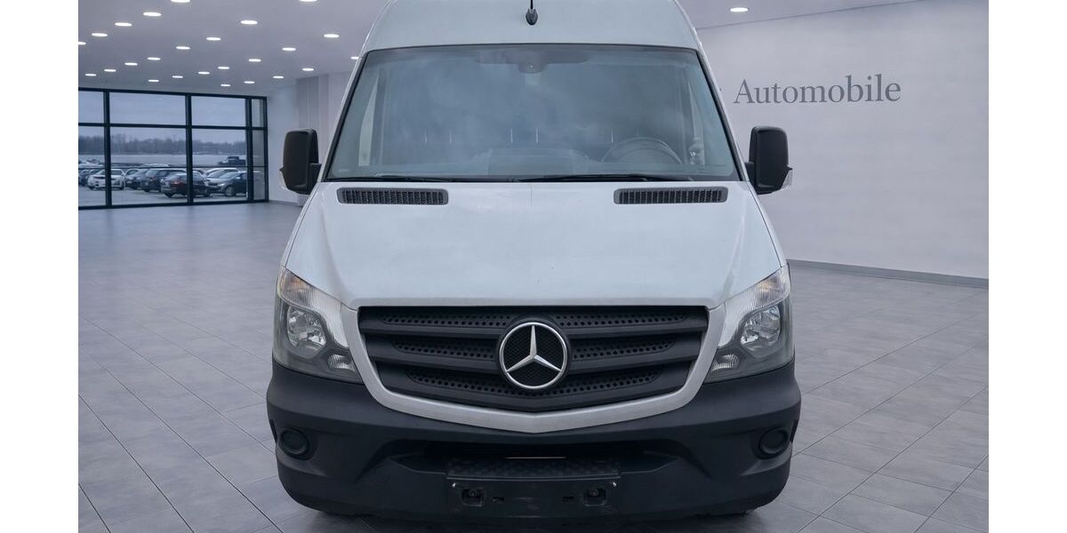 Mercedes-Benz Sprinter 211.000 km 10.990 &euro; Düren 52351