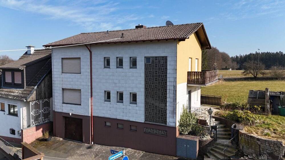 Einfamilienhaus Erbach Bullau - 5 Zimmer, 147 m&sup2;, 175.000&euro; | Angebot:25685208