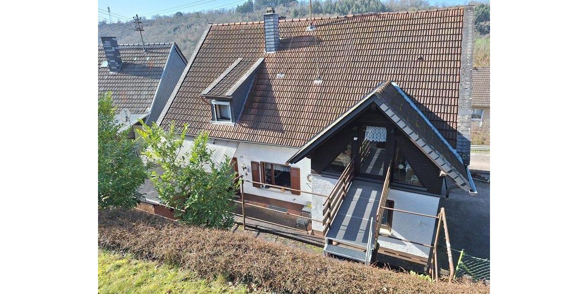 Einfamilienhaus Monzingen - 8 Zimmer, 200 m&sup2;, 268.000&euro; | Angebot:26419155