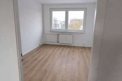 Wohnung Waren (Müritz) - 3 Zimmer, 68 m&sup2;, 135.000&euro; | Angebot:25941436