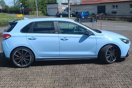 Hyundai i30 127.000 km 19.999 &euro; Feldatal 36325