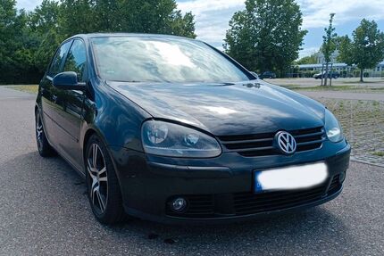 VW Golf 216.000 km 2.250 &euro; Wemding 86650
