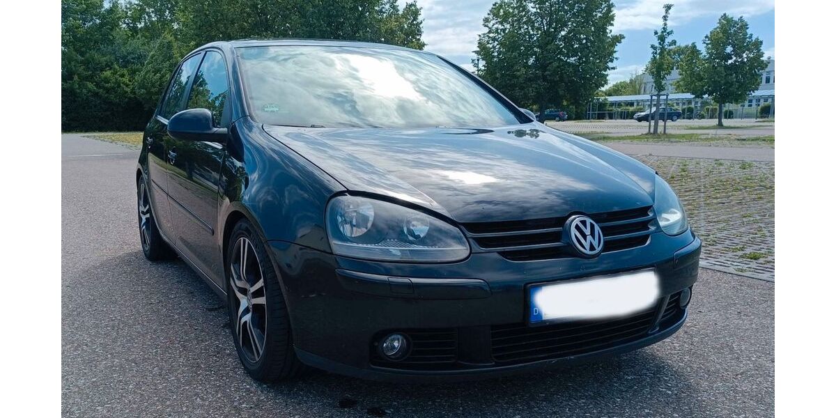 VW Golf 216.000 km 2.250 &euro; Wemding 86650