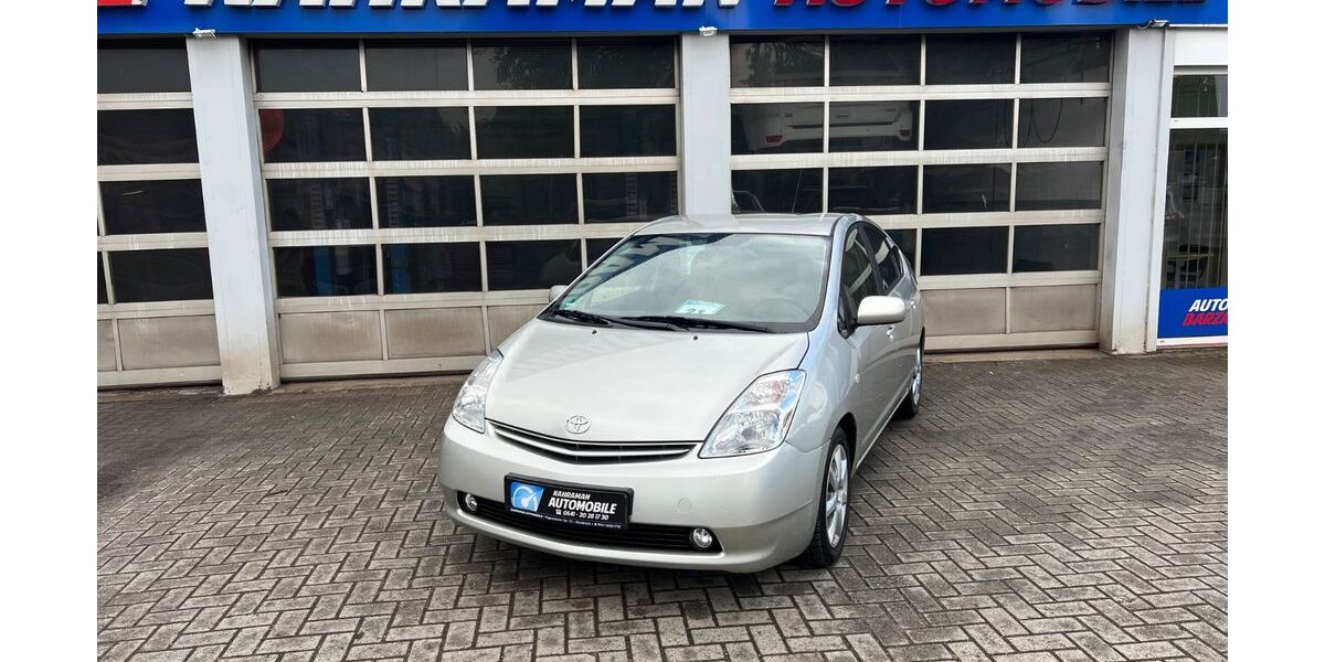 Toyota Prius 61.000 km 8.999 &euro; Osnabrück 49090