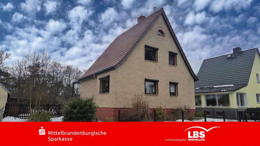 Einfamilienhaus Luckenwalde - 3.5 Zimmer, 115 m&sup2;, 300.000&euro; | Angebot:25547741